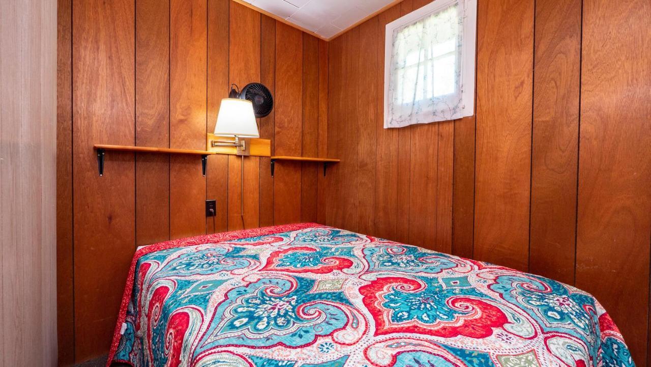 Bel Air Cottages And Motel Sauble Beach Eksteriør billede