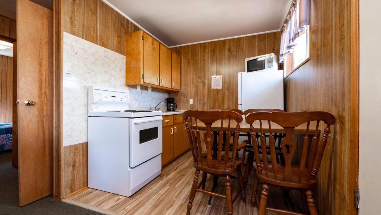 Bel Air Cottages And Motel Sauble Beach Eksteriør billede