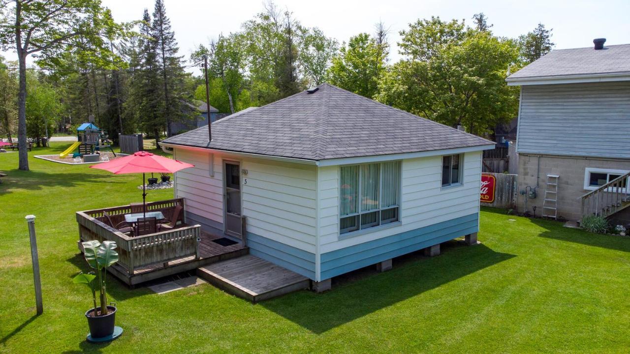 Bel Air Cottages And Motel Sauble Beach Eksteriør billede