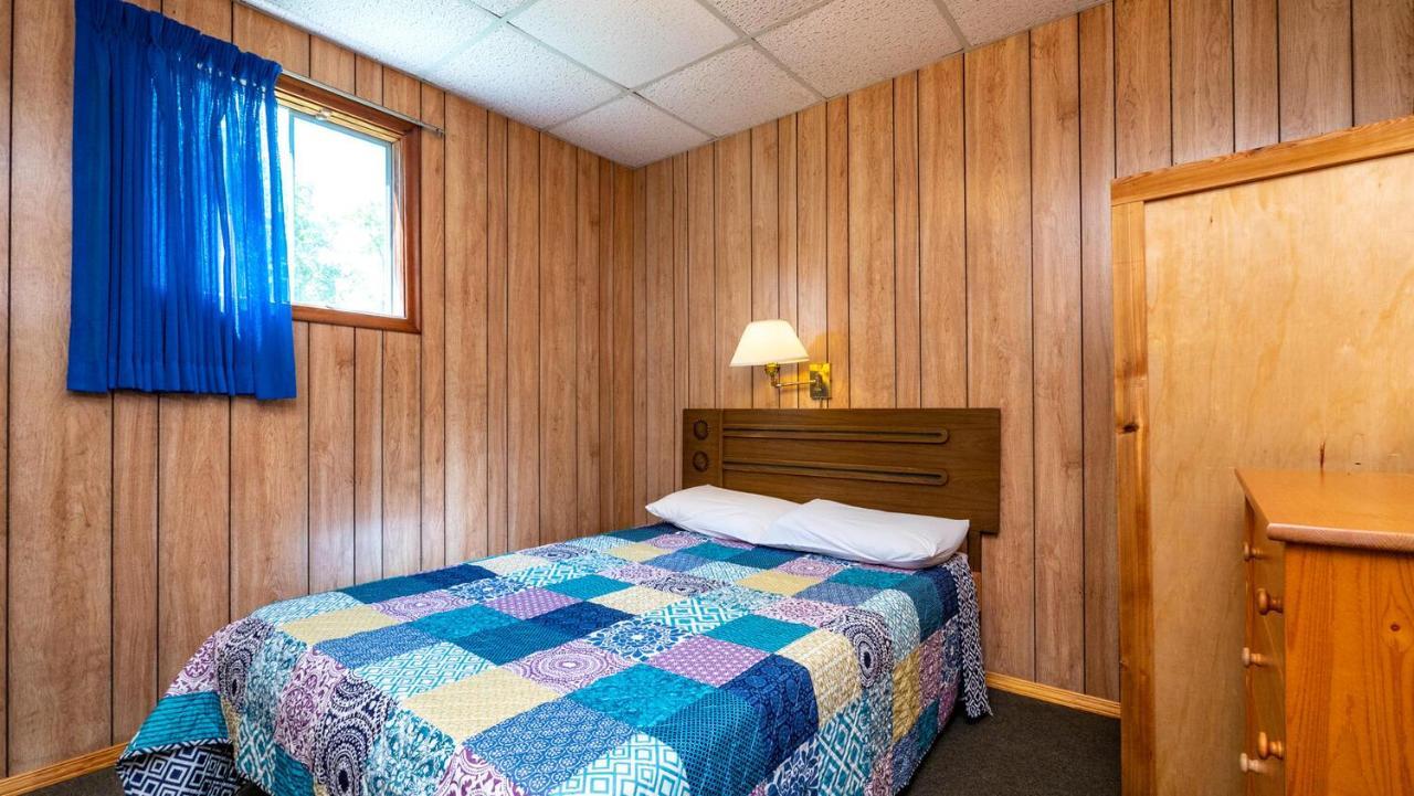 Bel Air Cottages And Motel Sauble Beach Eksteriør billede