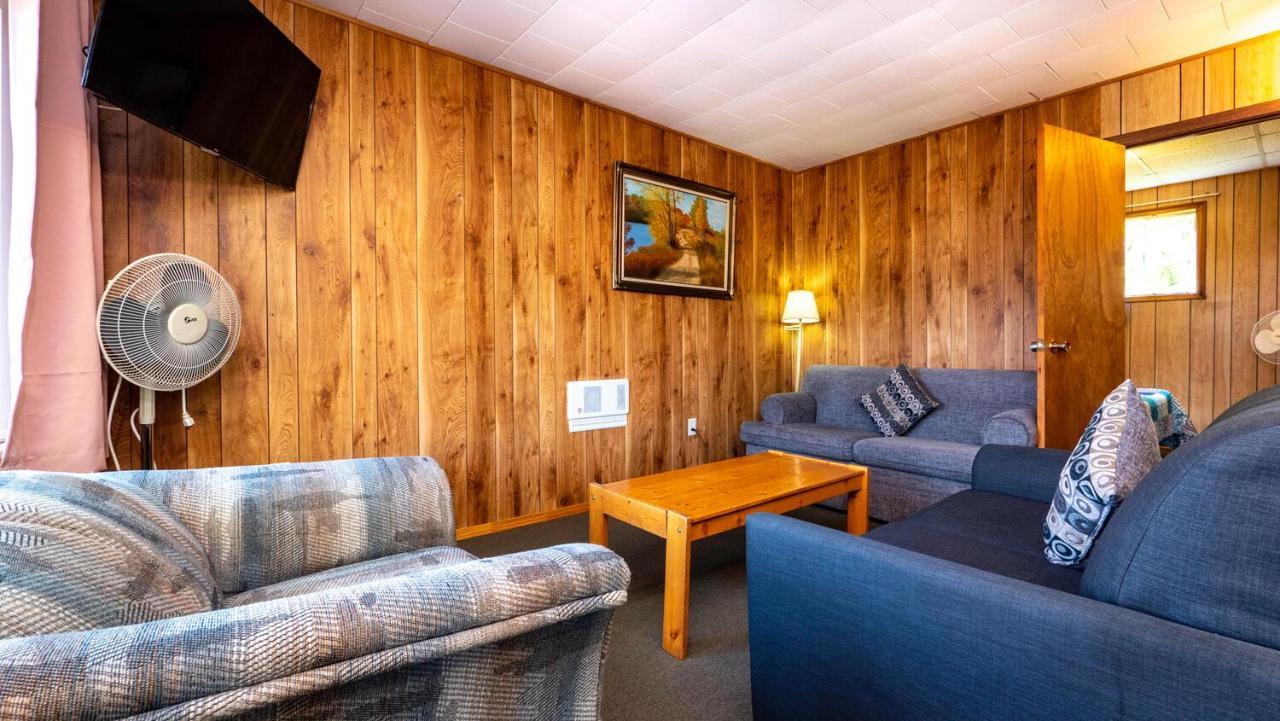 Bel Air Cottages And Motel Sauble Beach Eksteriør billede