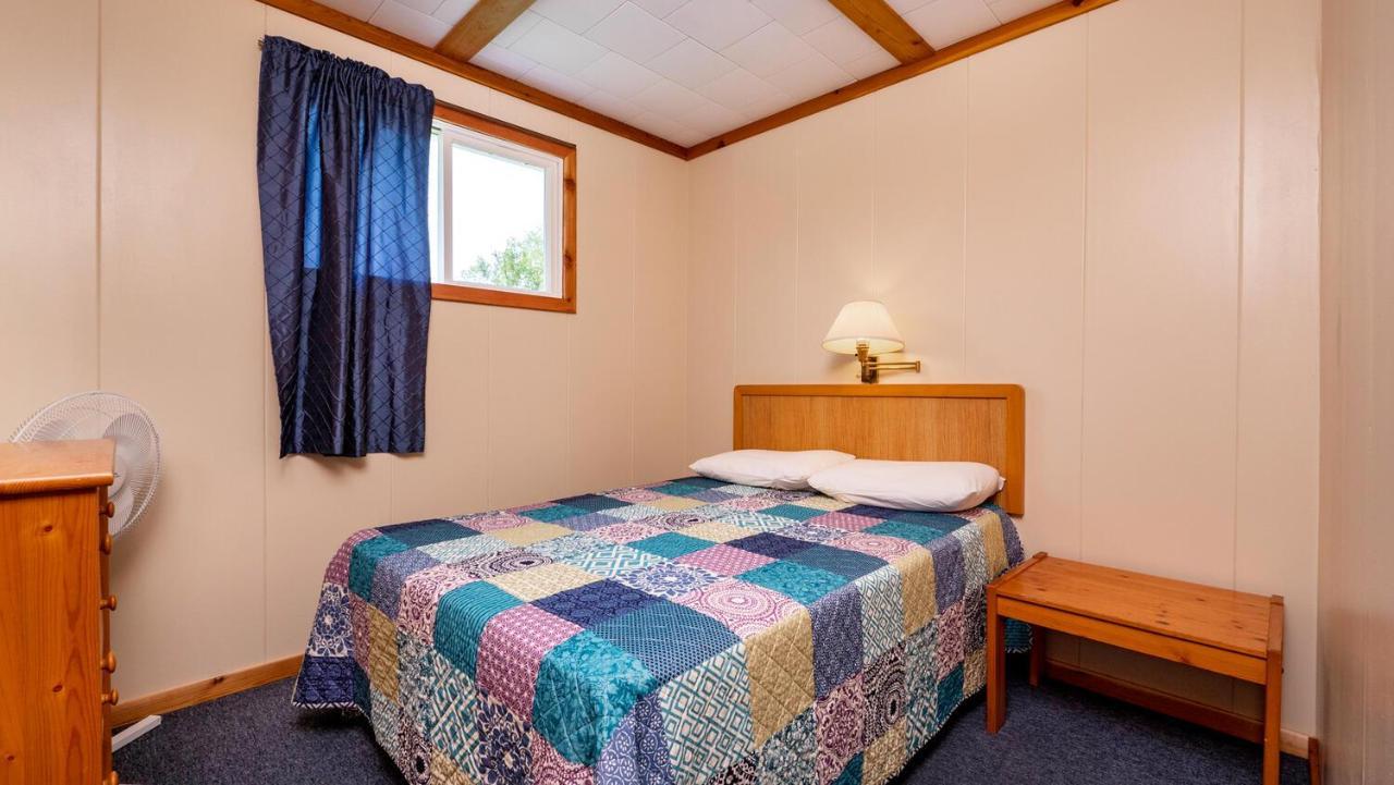 Bel Air Cottages And Motel Sauble Beach Eksteriør billede