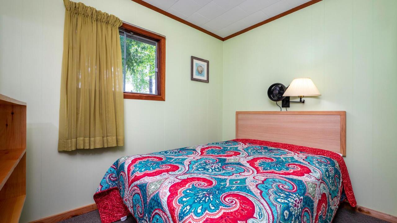 Bel Air Cottages And Motel Sauble Beach Eksteriør billede